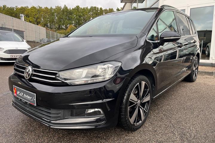 Sort VW Touran fra 2020