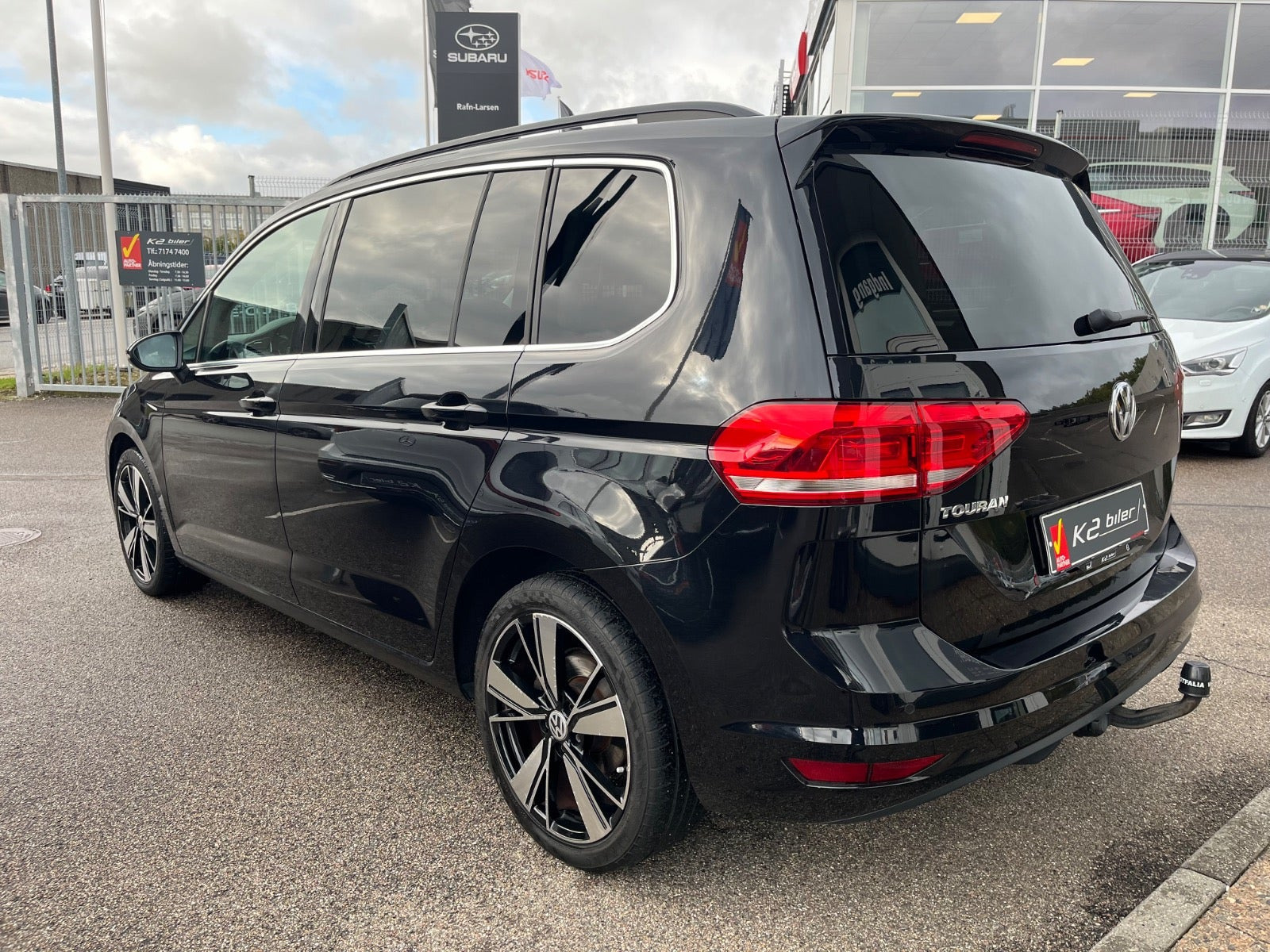 Sort VW Touran fra 2020
