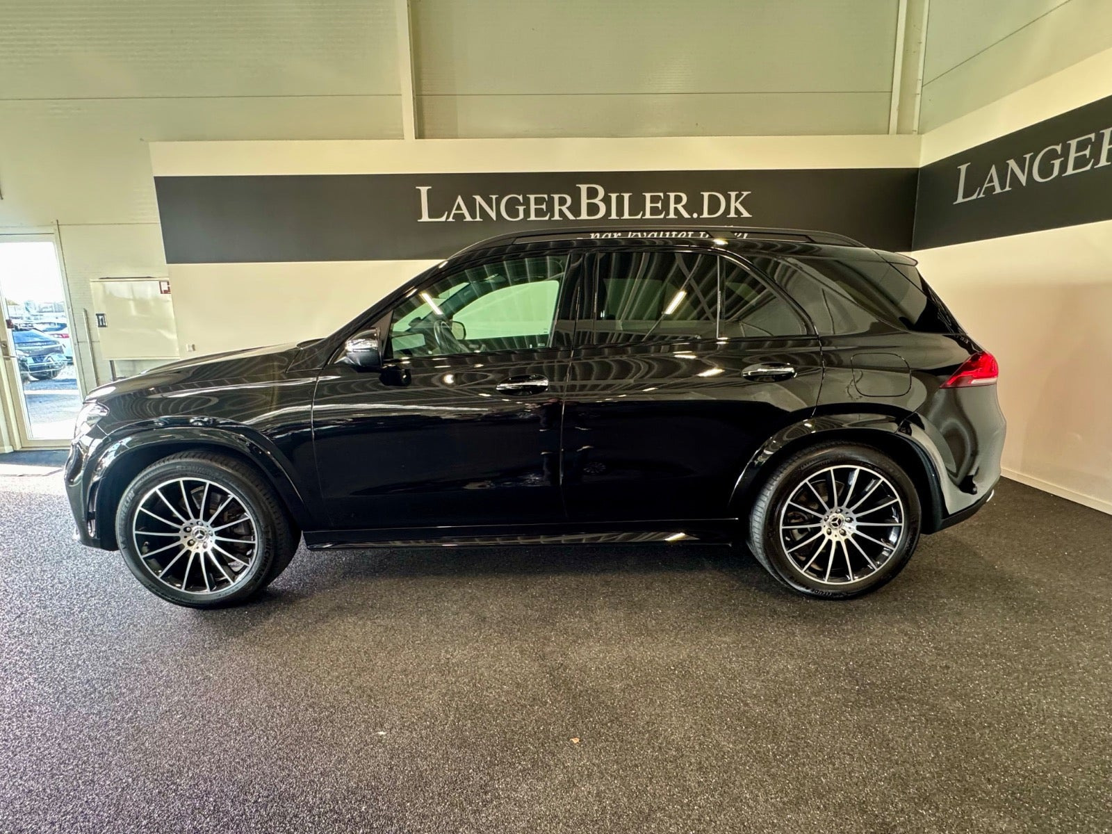 Sort Mercedes GLE350 de fra 2021