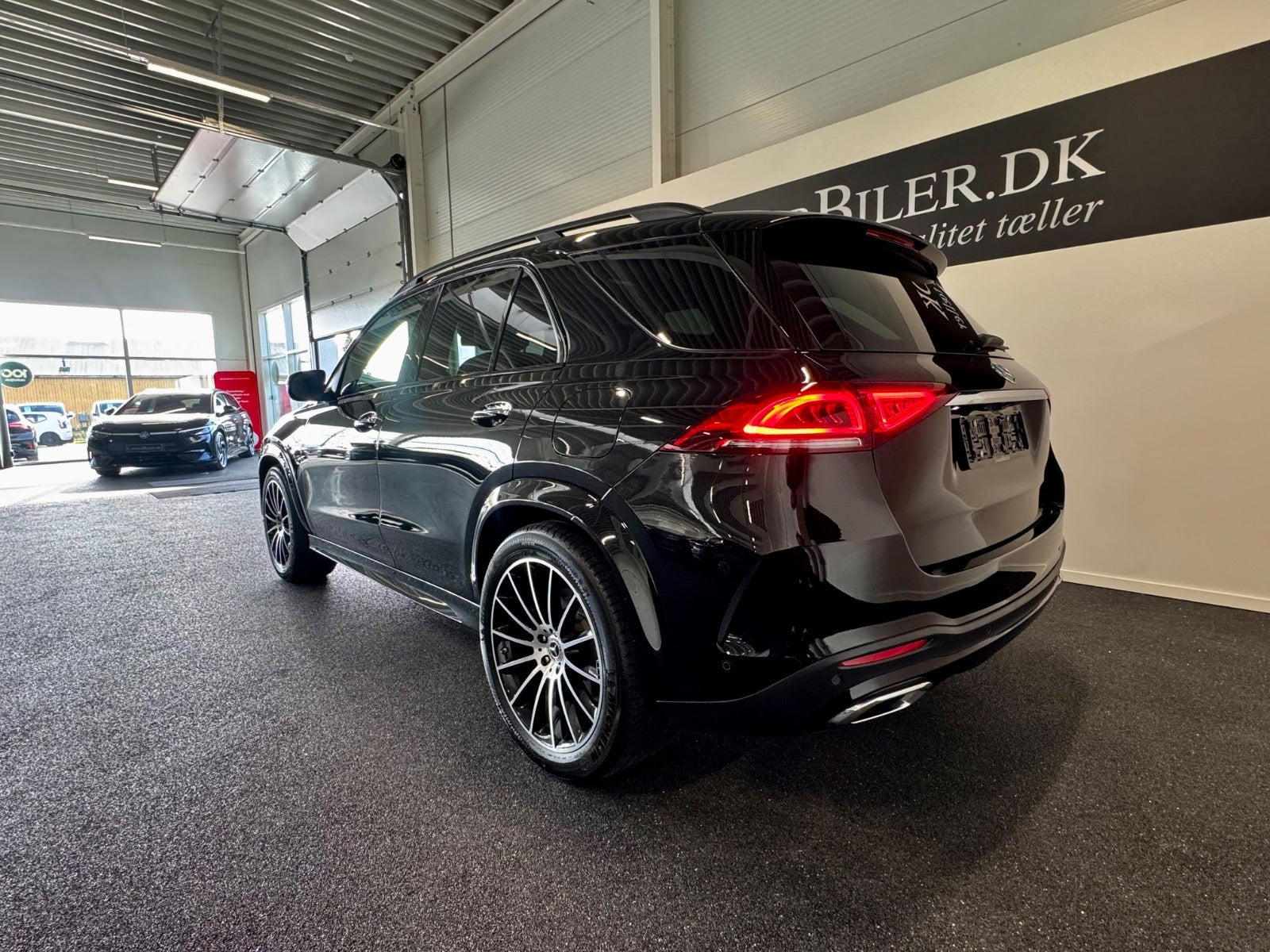 Sort Mercedes GLE350 de fra 2021