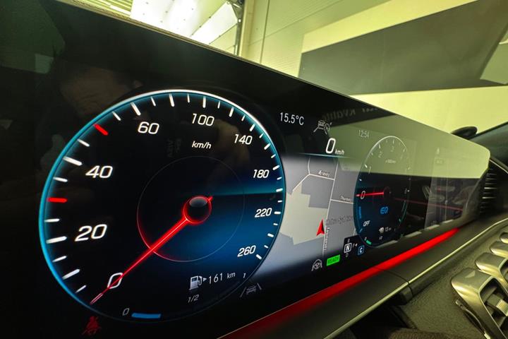 Sort Mercedes GLE350 de fra 2021