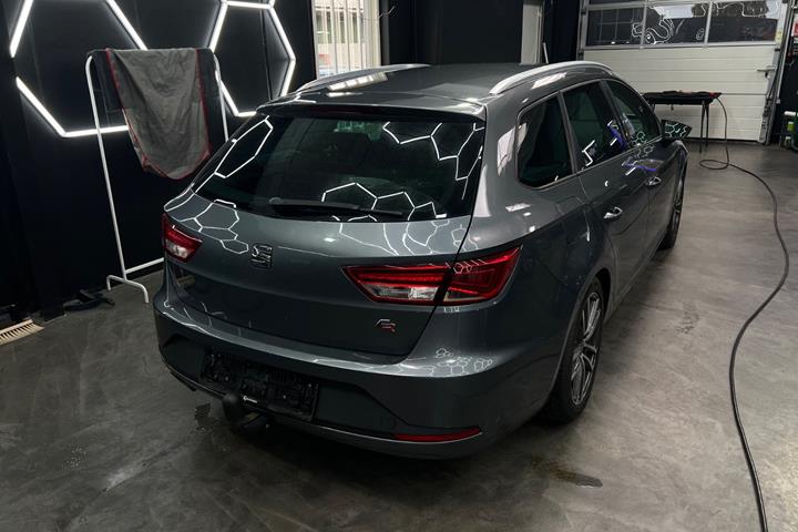 Grøn Seat Leon fra 2015