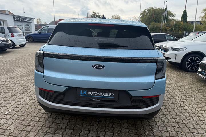 Blå Ford Explorer fra 2025