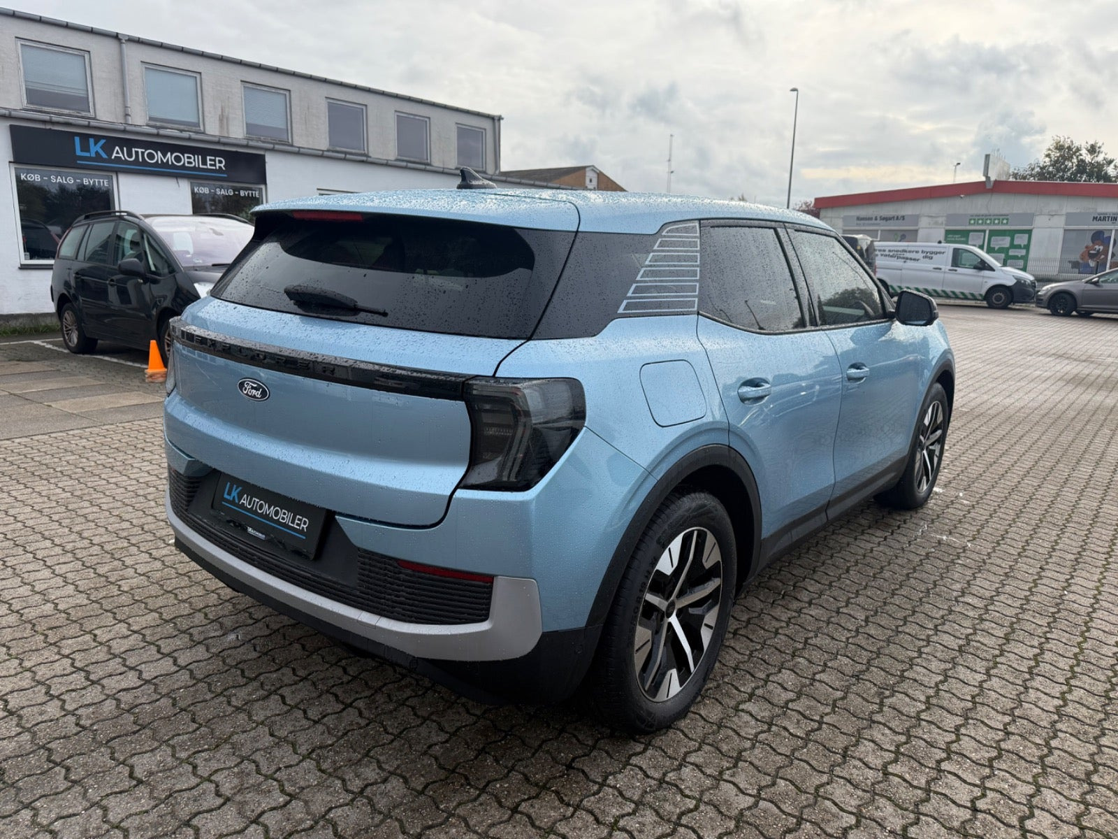 Blå Ford Explorer fra 2025