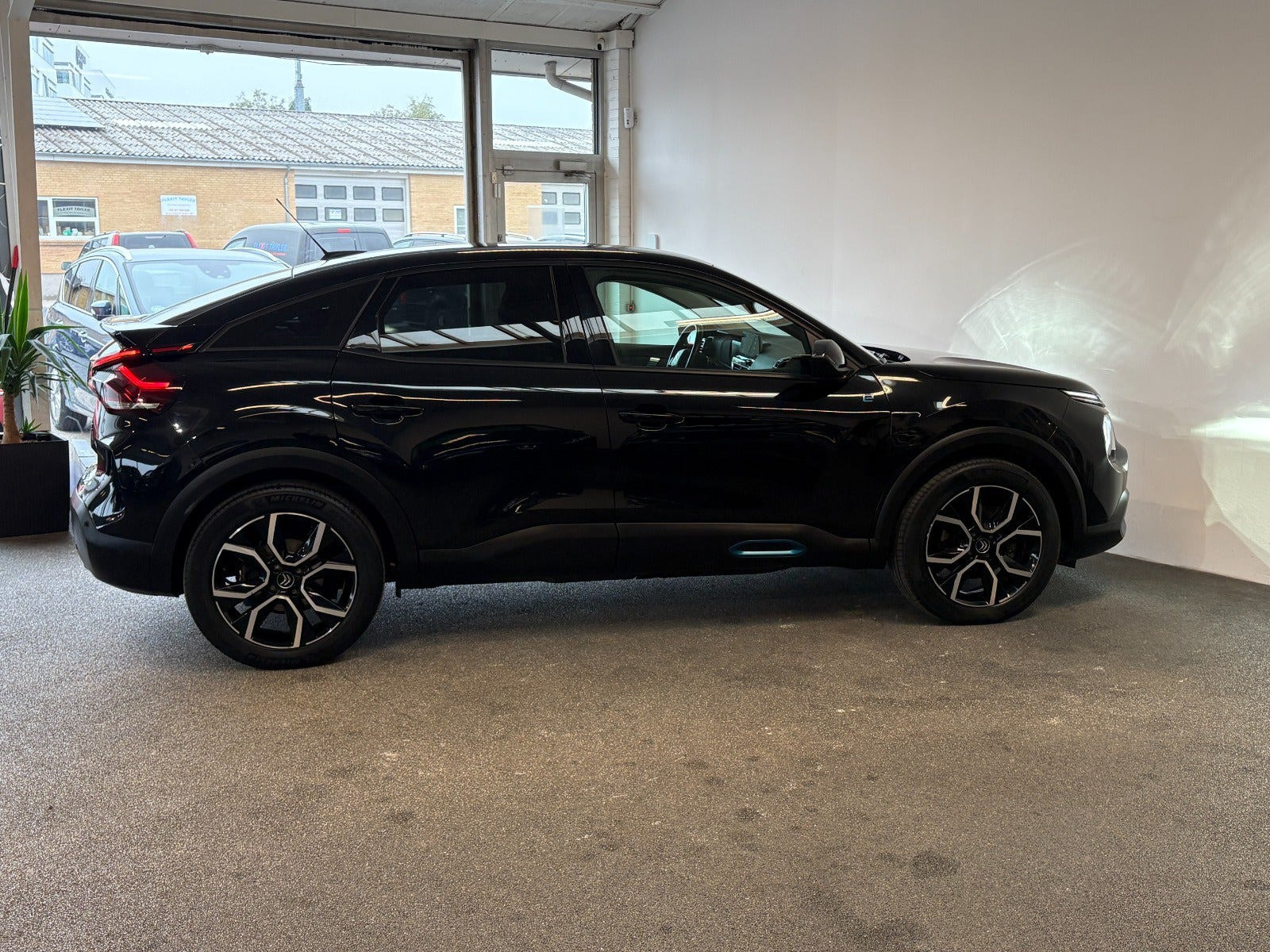 Sort Citroën ë-C4 fra 2022