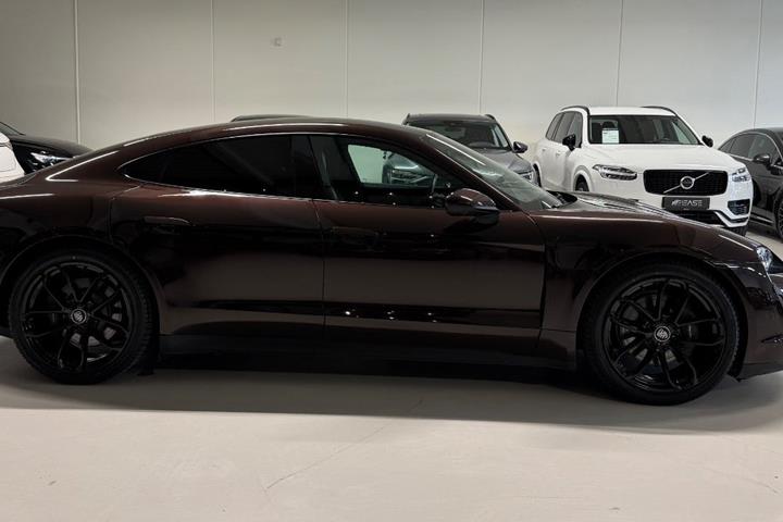 undefined Porsche Taycan fra 2022