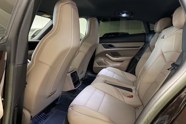 undefined Porsche Taycan fra 2022