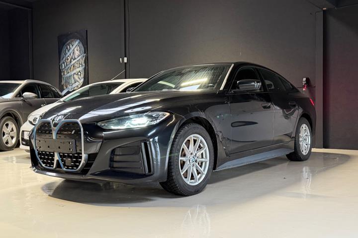 Sort BMW i4 fra 2024