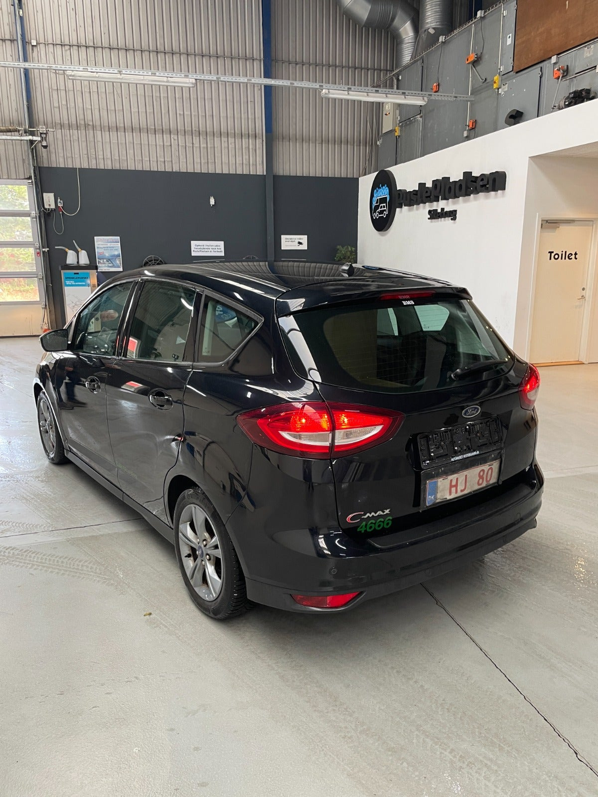 Sort Ford C-MAX fra 2018