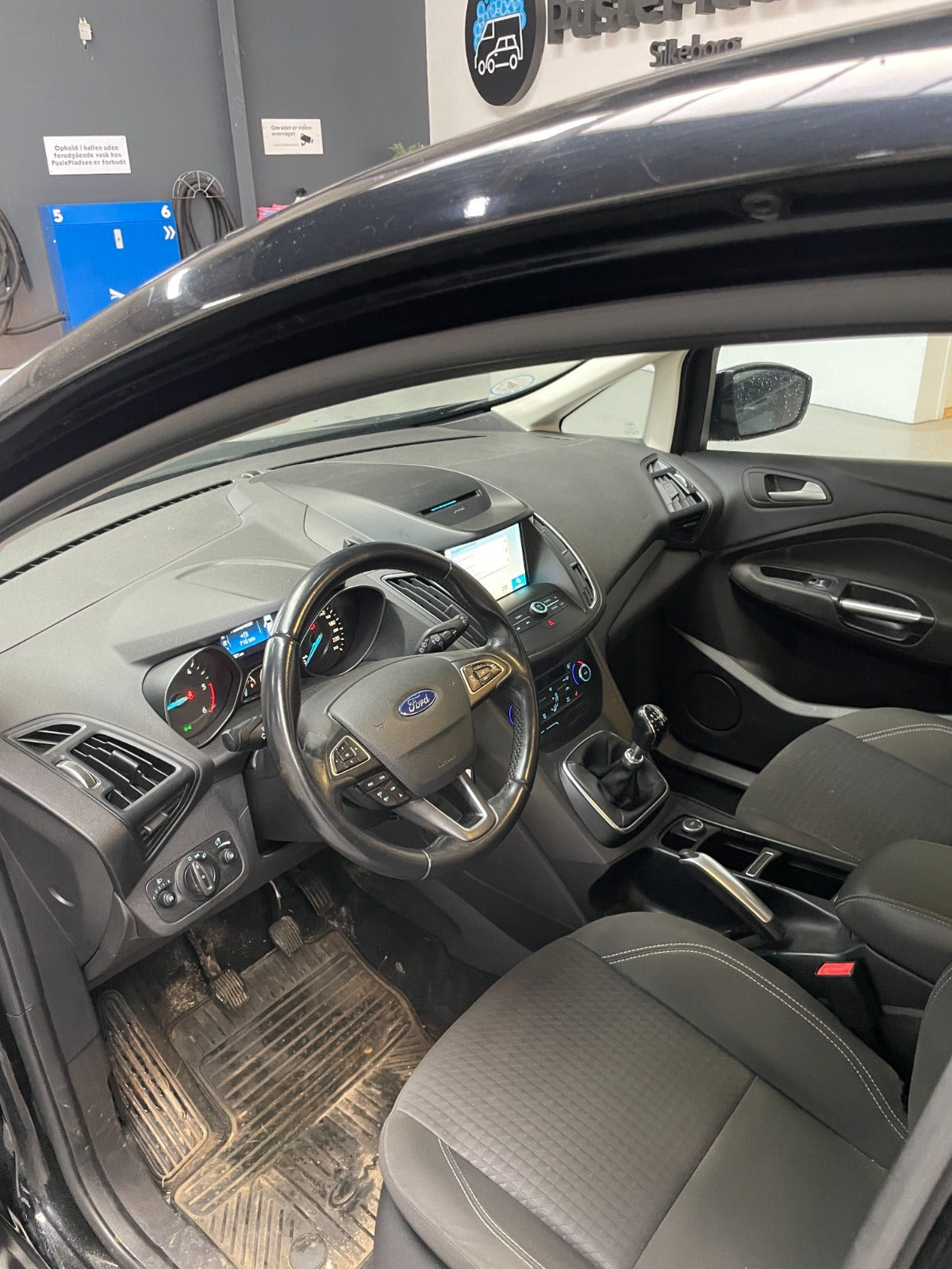 Sort Ford C-MAX fra 2018