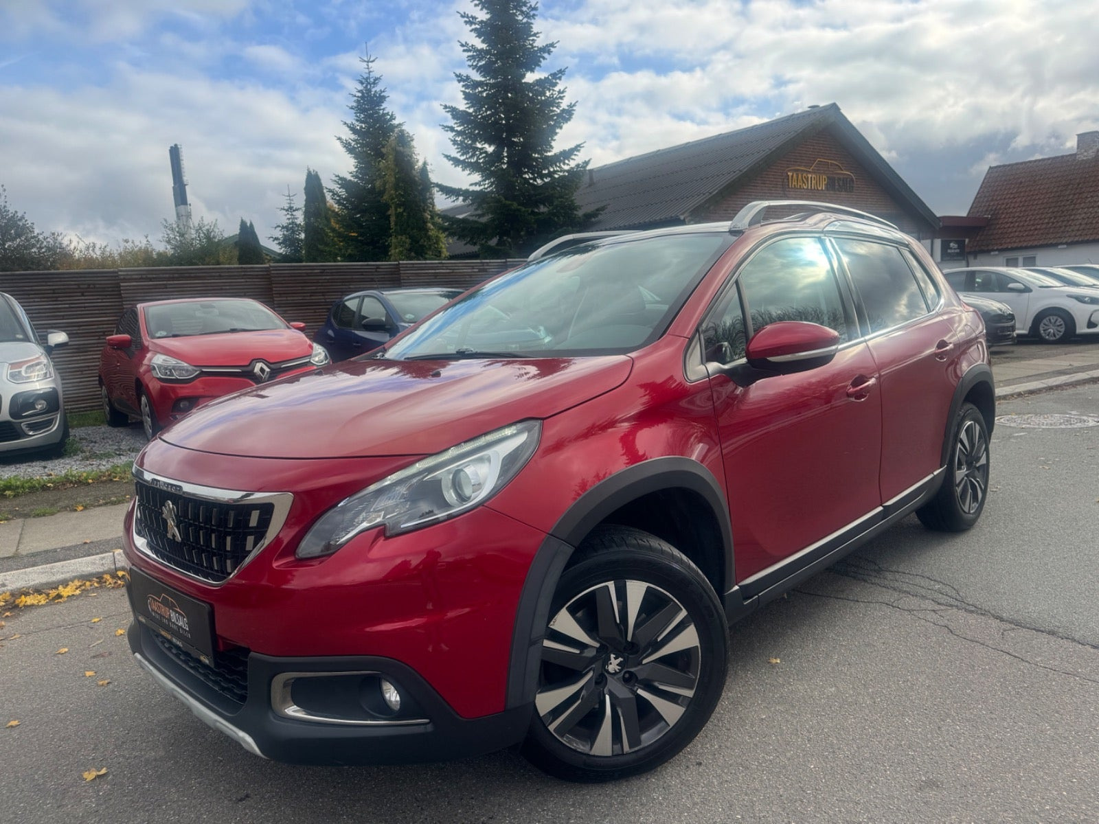 Peugeot 2008 1,2 PureTech 110 Prestige Sky