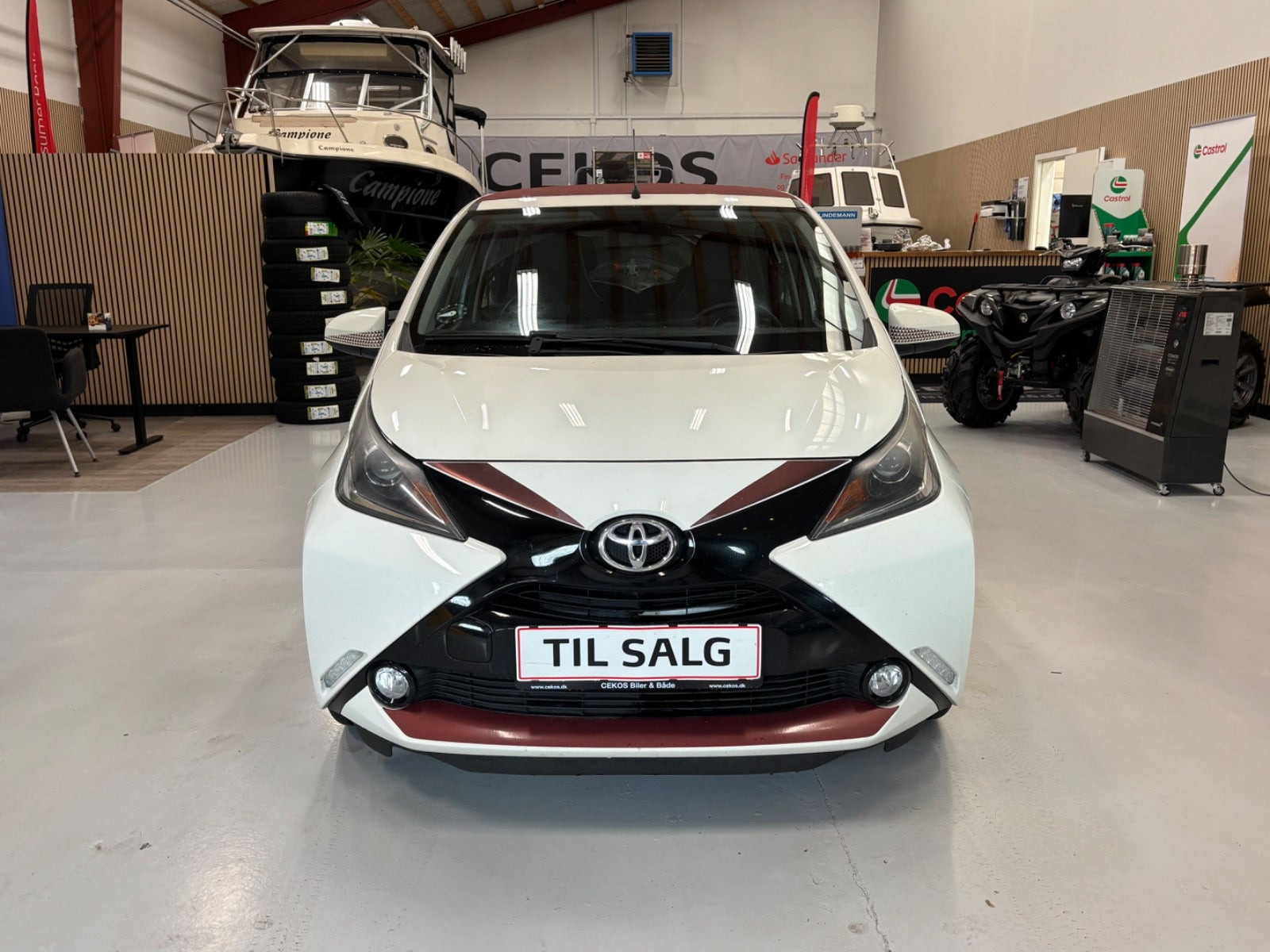 Hvid Toyota Aygo fra 2017