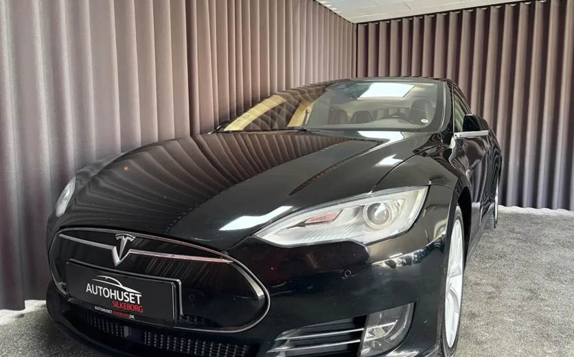 Tesla Model S 70