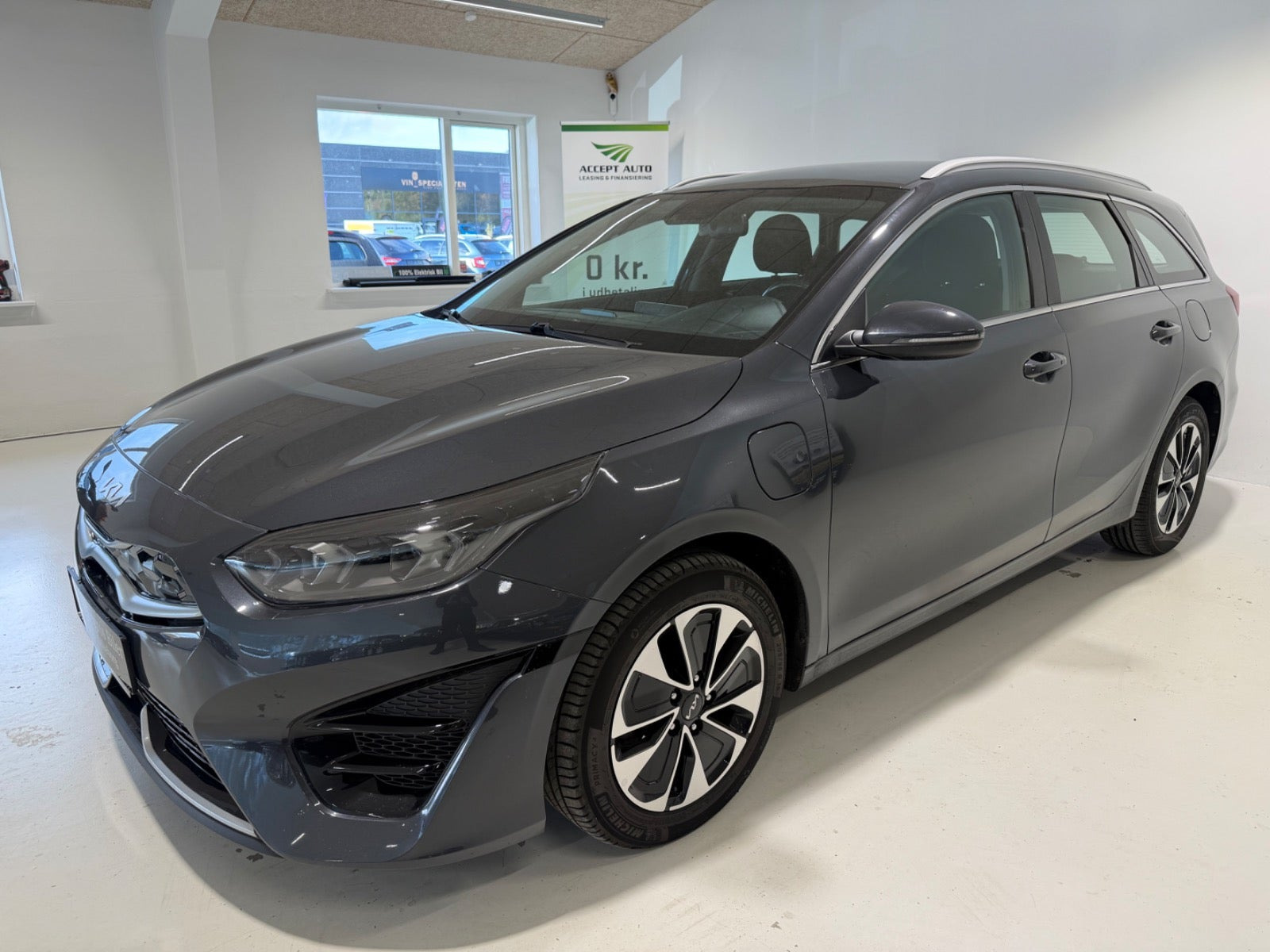Grå Kia Ceed fra 2022