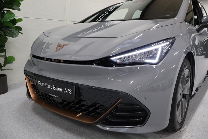 Grå Cupra Born fra 2024