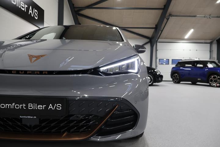 Grå Cupra Born fra 2024