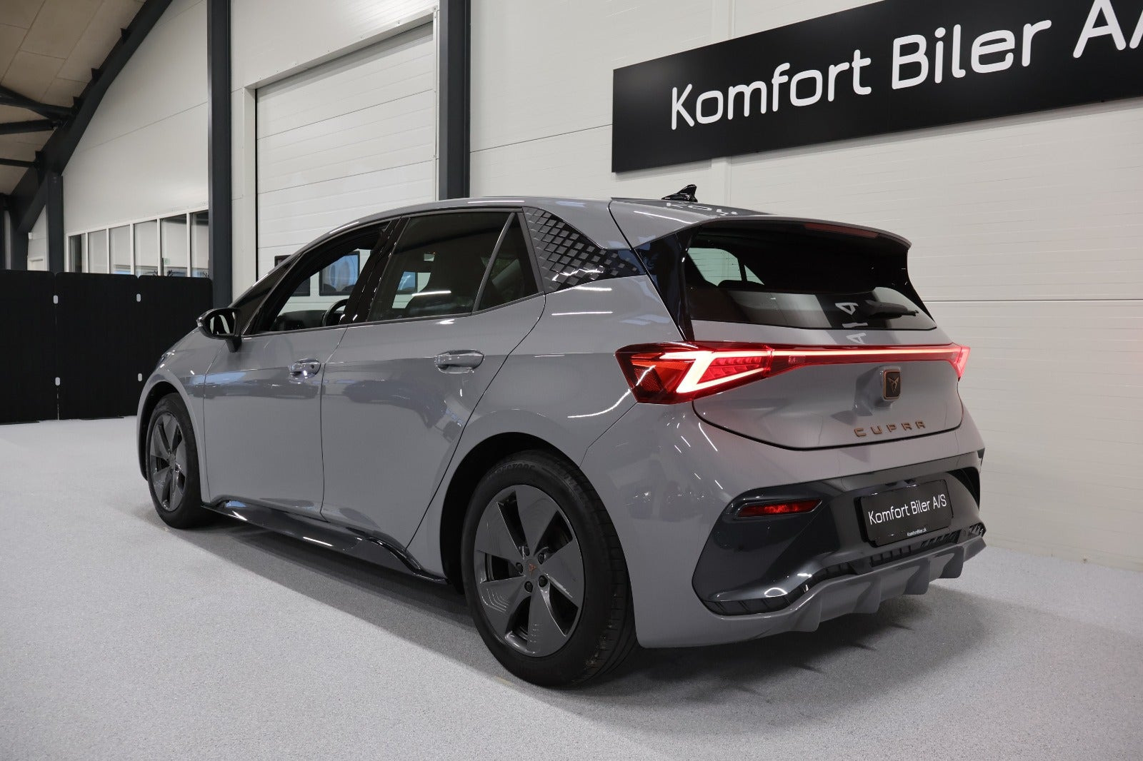 Grå Cupra Born fra 2024