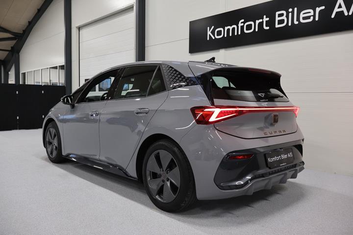 Grå Cupra Born fra 2024