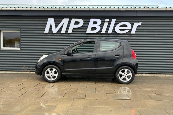 Sort Suzuki Alto fra 2010