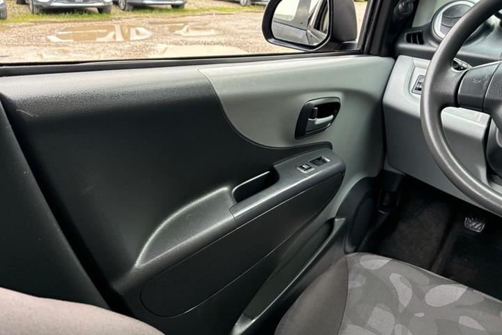 Sort Suzuki Alto fra 2010