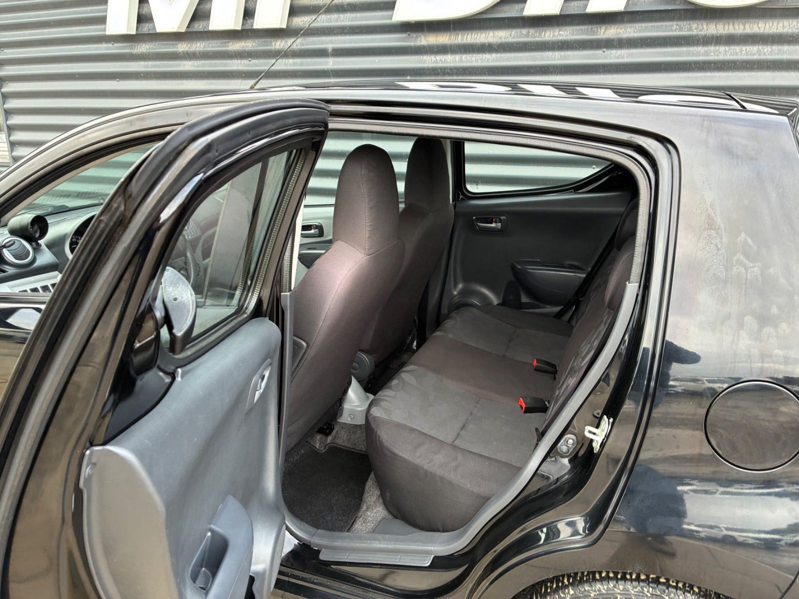 Sort Suzuki Alto fra 2010