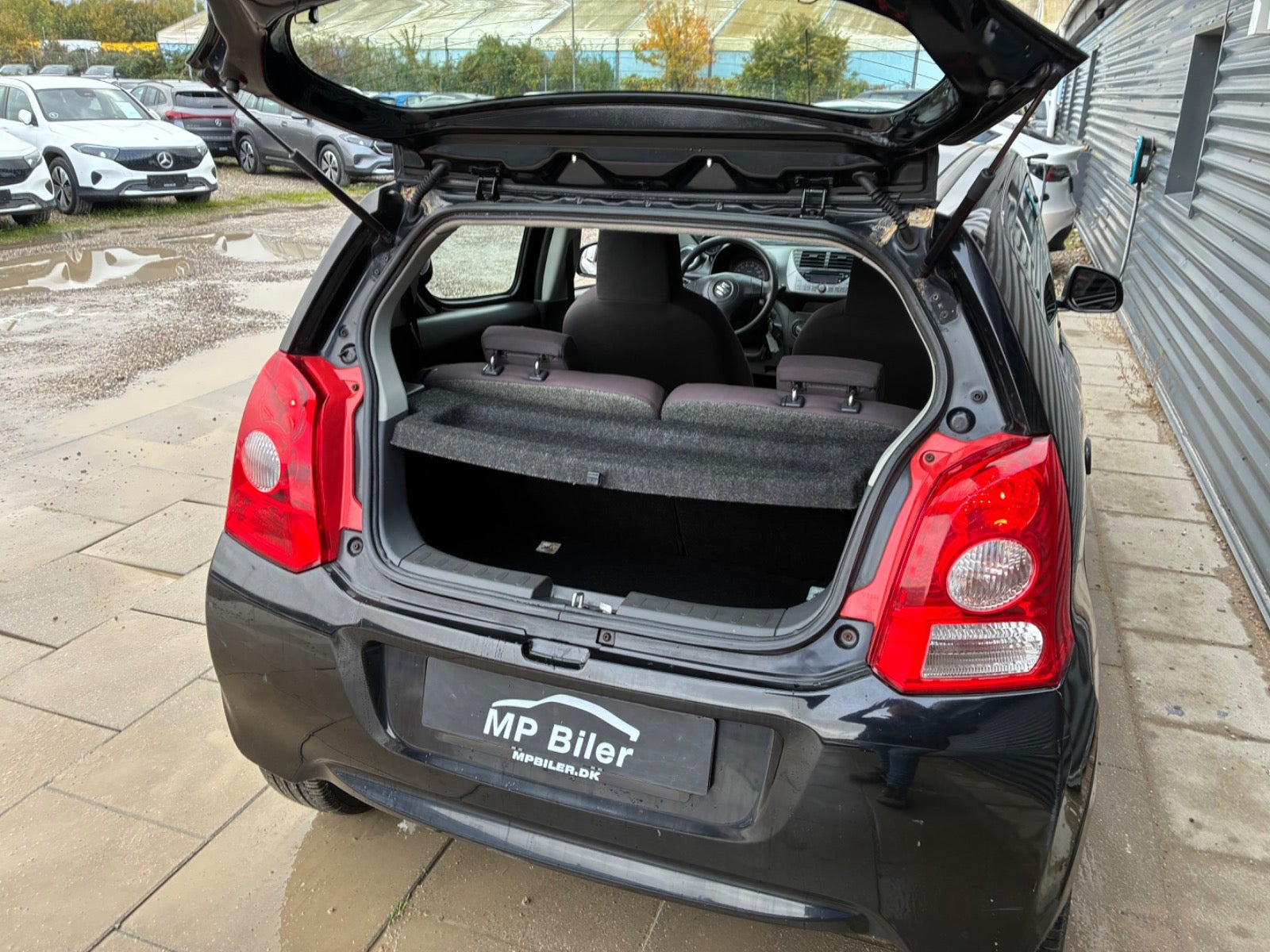 Sort Suzuki Alto fra 2010
