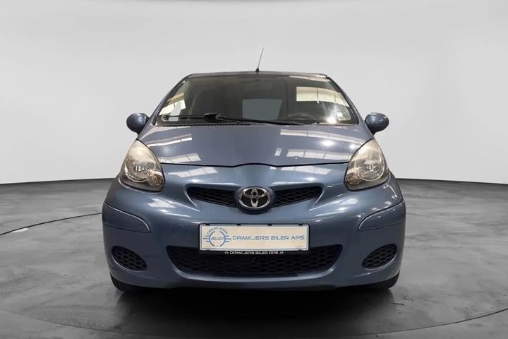 Blå Toyota Aygo fra 2009