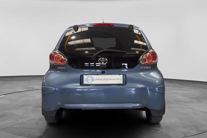 Blå Toyota Aygo fra 2009