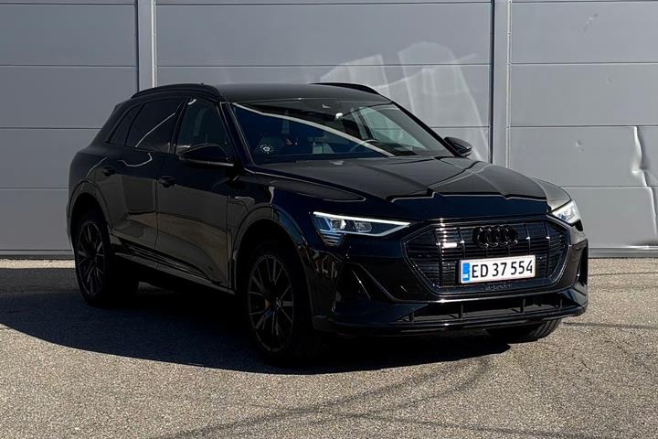 Sort Audi e-tron fra 2023