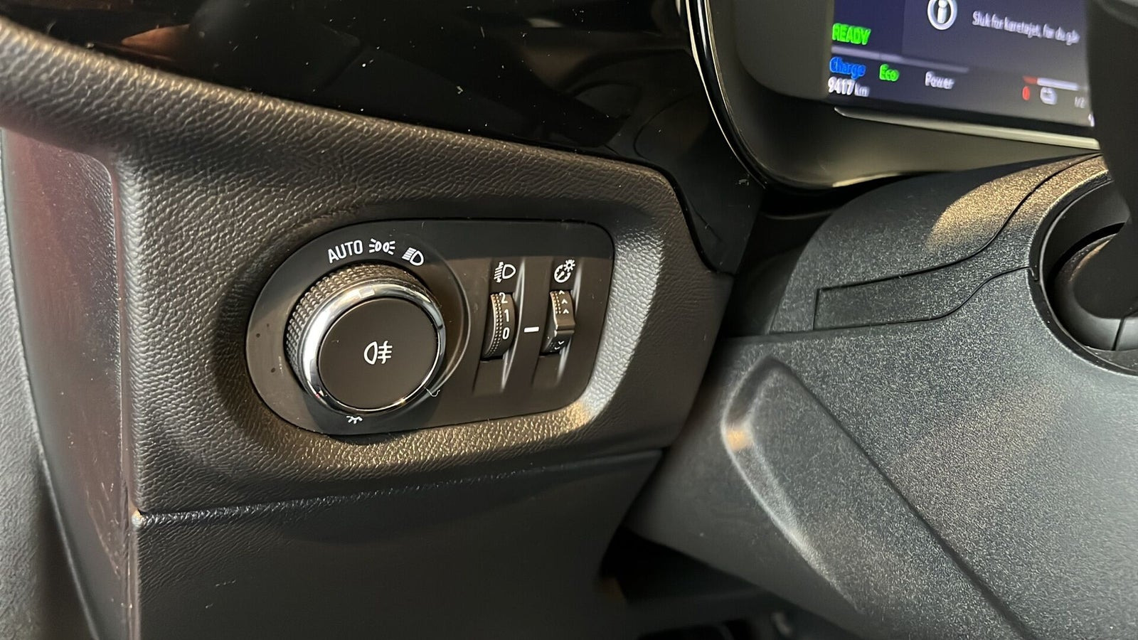 Rød Opel Corsa-e fra 2025