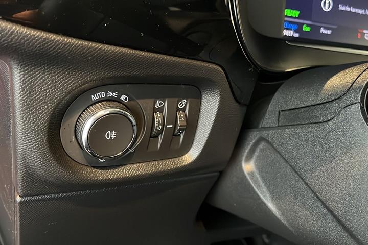 Rød Opel Corsa-e fra 2025