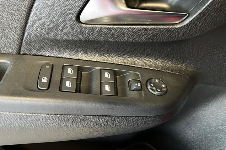 Rød Opel Corsa-e fra 2025
