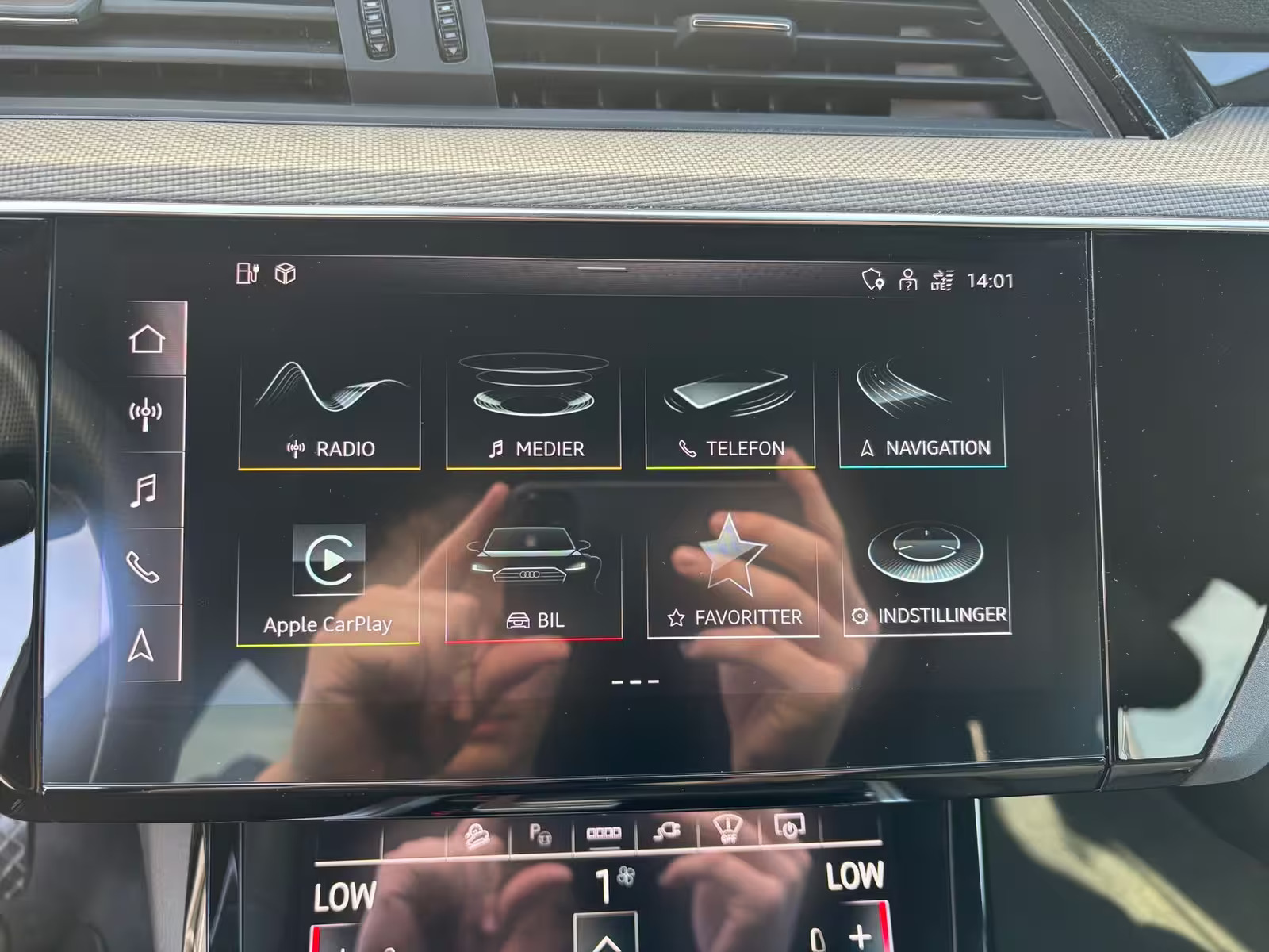 Sort Audi e-tron fra 2023