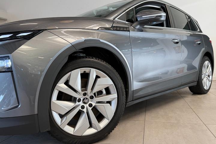 Grå Skoda Elroq fra 2026