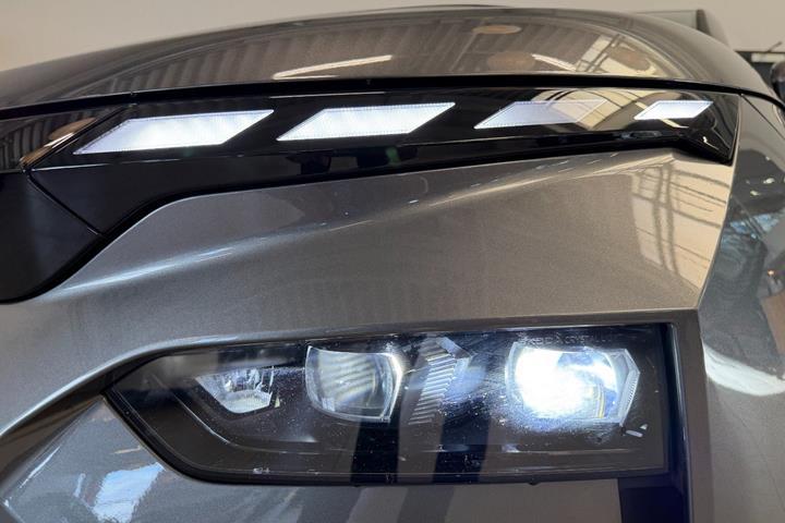 Grå Skoda Elroq fra 2026