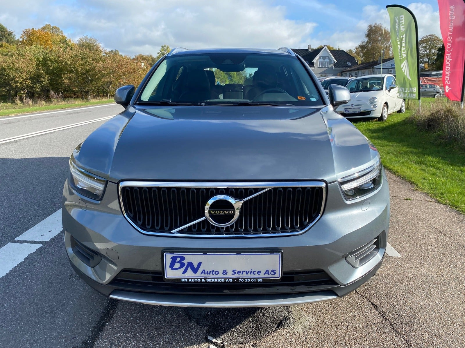 Grå Volvo XC40 fra 2019