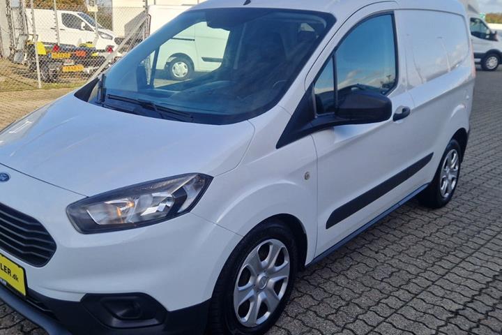 Hvid Ford Transit Courier fra 2020