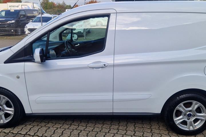 Hvid Ford Transit Courier fra 2021