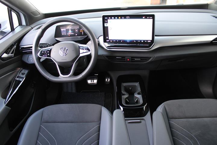 Hvid VW ID.4 fra 2025