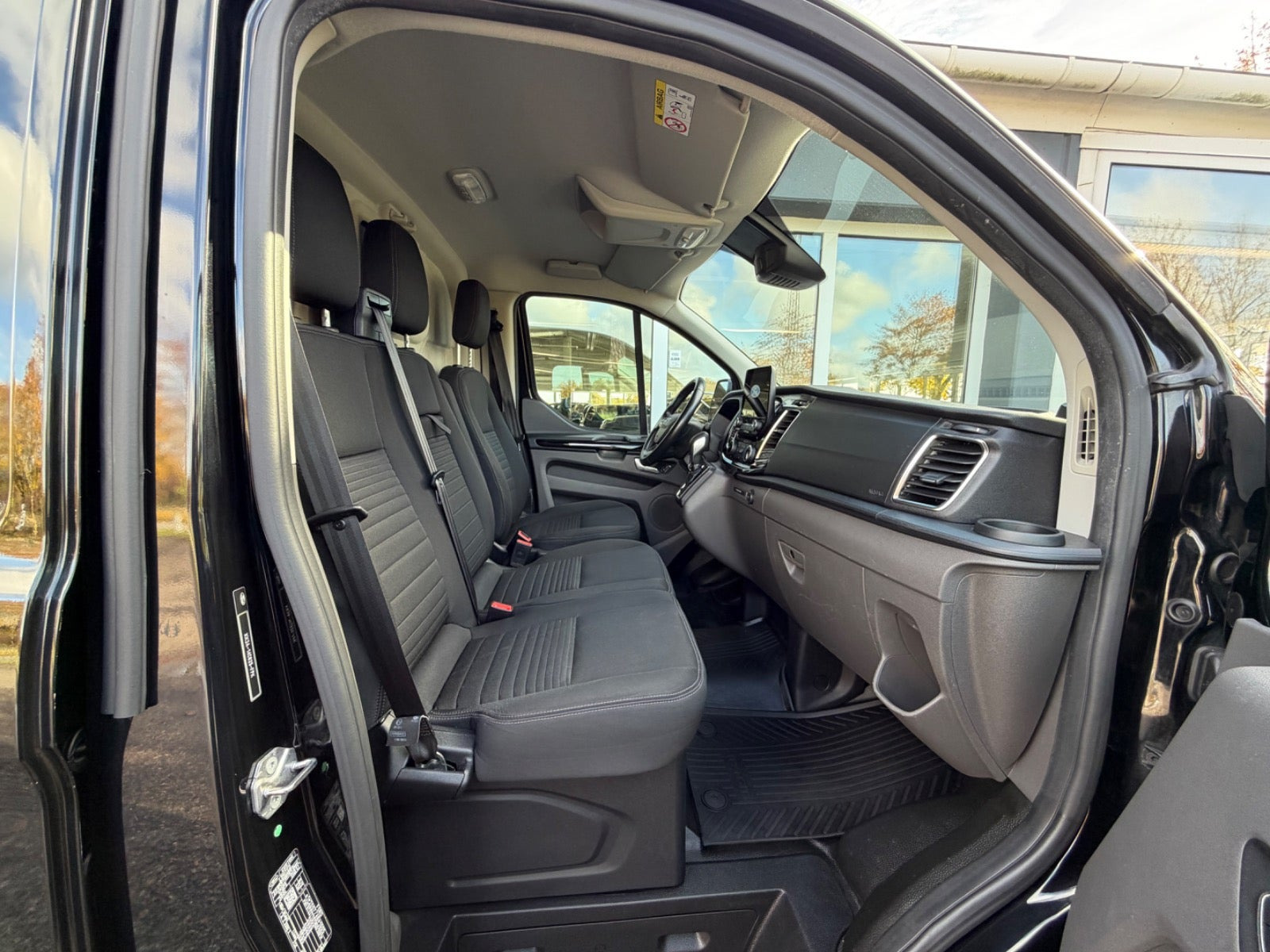 Sort Ford Transit Custom 300 L2 fra 2021