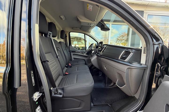 Sort Ford Transit Custom 300 L2 fra 2021