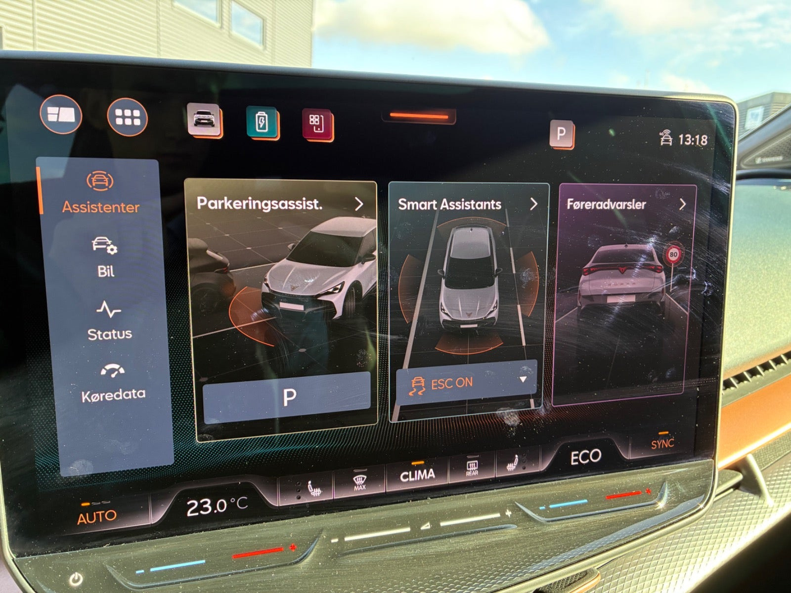 Beige Cupra Tavascan fra 2024