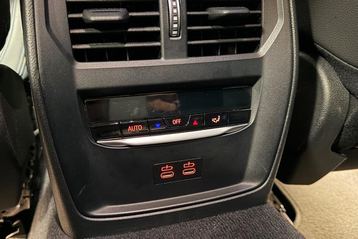 Hvid BMW i4 fra 2022