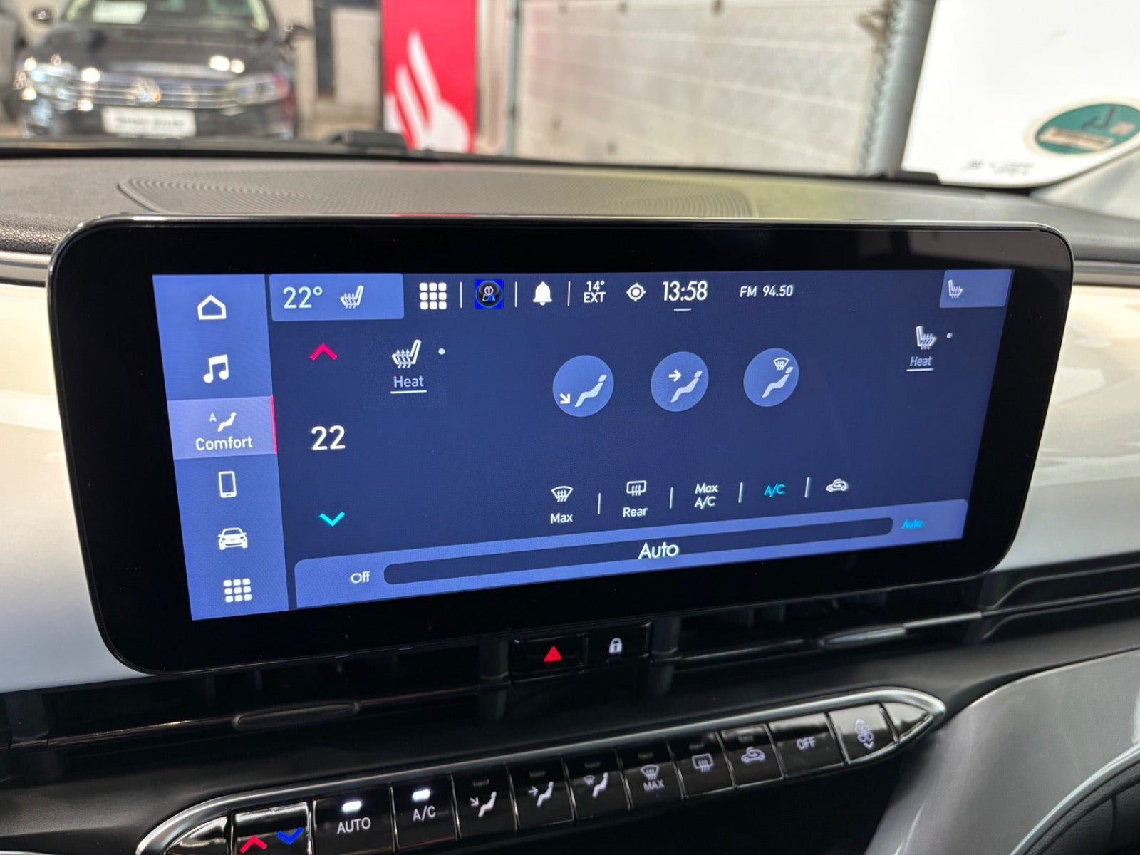 Hvid Fiat 500e fra 2023
