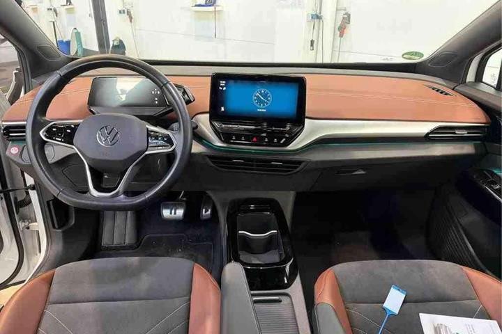 Hvid VW ID.4 fra 2024