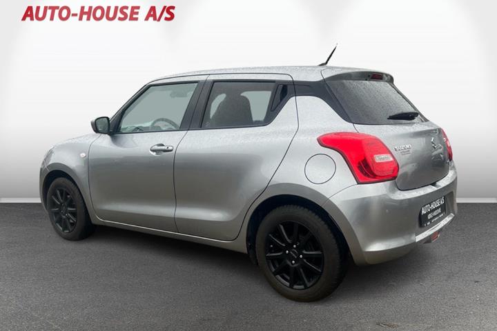Sølv Suzuki Swift fra 2021