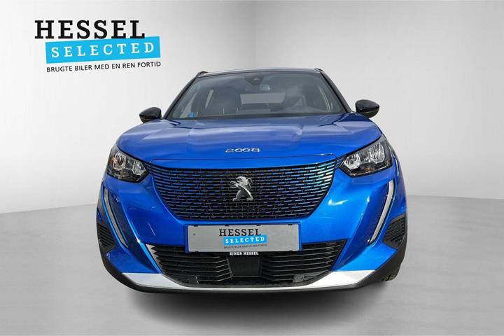 Hvid Peugeot e-2008 fra 2023