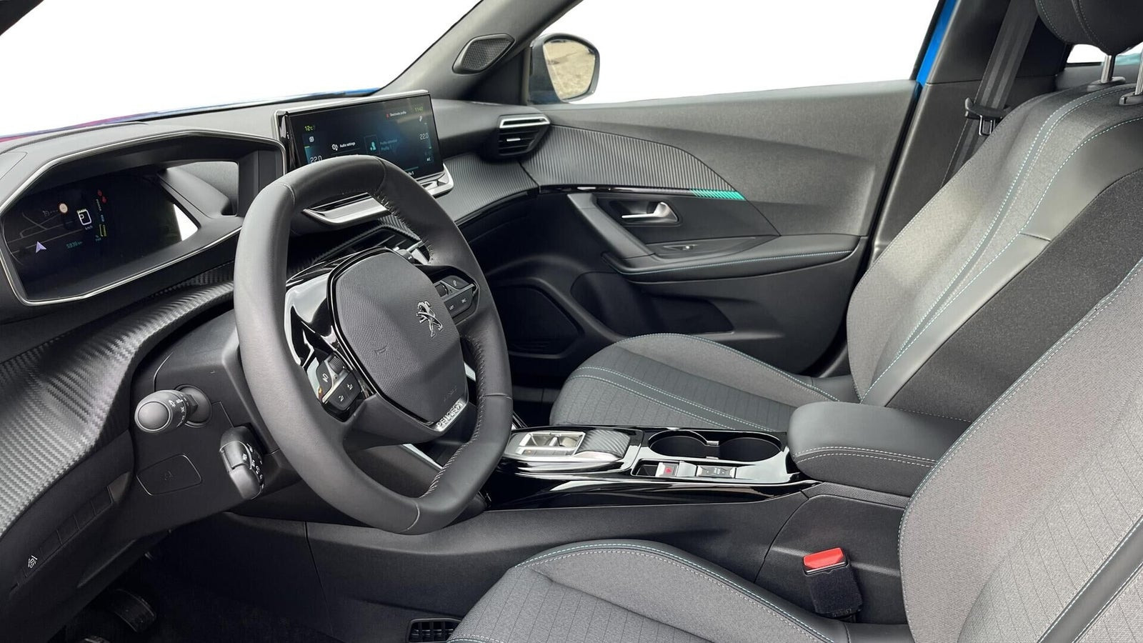 Hvid Peugeot e-2008 fra 2023