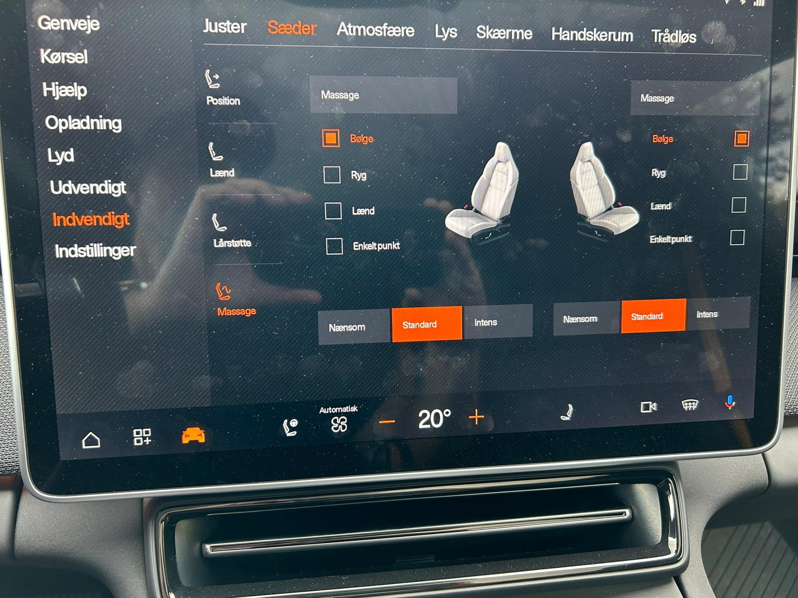Sort Polestar 4 fra 2026
