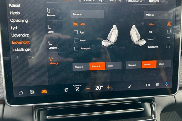 Sort Polestar 4 fra 2026